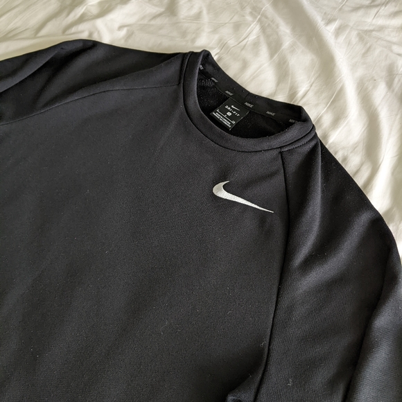 Nike Training Dri-Fit Sweatshirt Loopback - Picture 2 of 6